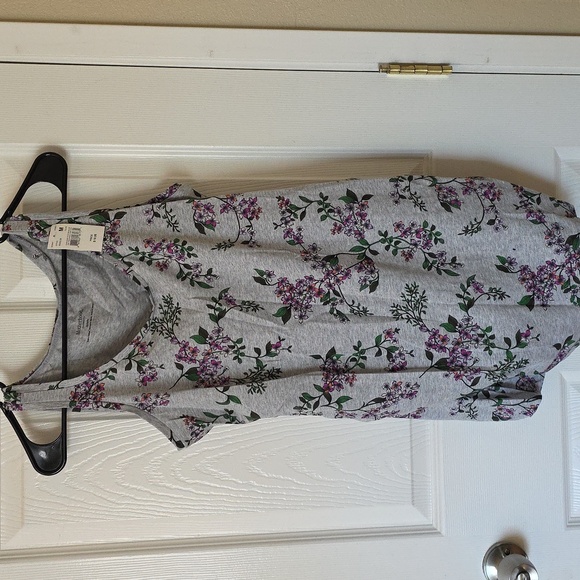 Maternity Top BUNDLE! - Picture 6 of 10